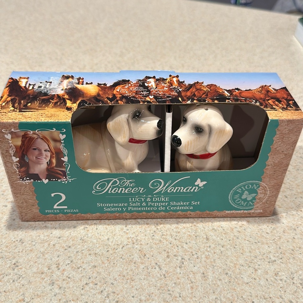 Pioneer woman, Lucy, and Duke, dog salt and pepper shaker set… New inbox